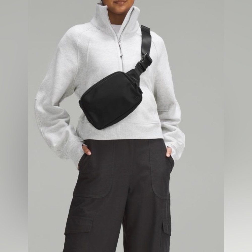 lululemon athletica Black Crossbody Sling Bag